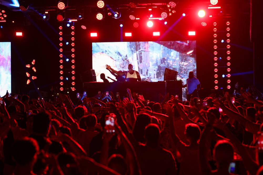 Shaq Antalya’yı salladı: DJ Diesel sahneyi ateşe verdi!