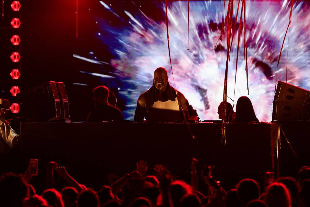 Shaq Antalya’yı salladı: DJ Diesel sahneyi ateşe verdi!