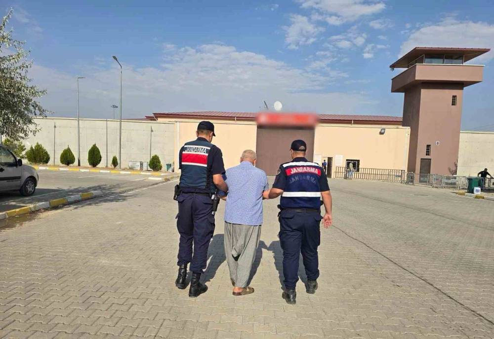 Aile içi korkunç cinayet: Tüyler ürperten ölümde sır perdesi çözüldü!