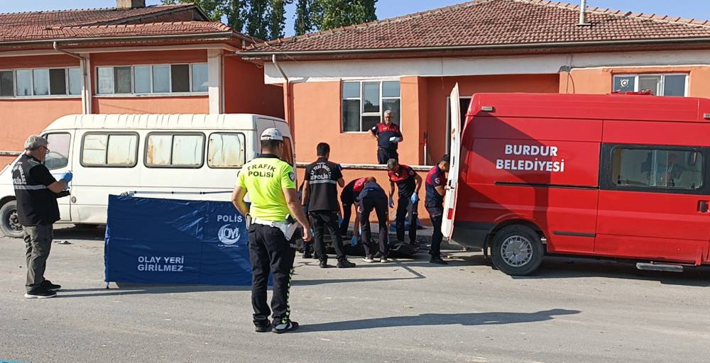 Burdur’da yürek yakan kaza! 3 aylık evliydiler: Kaza ayırdı