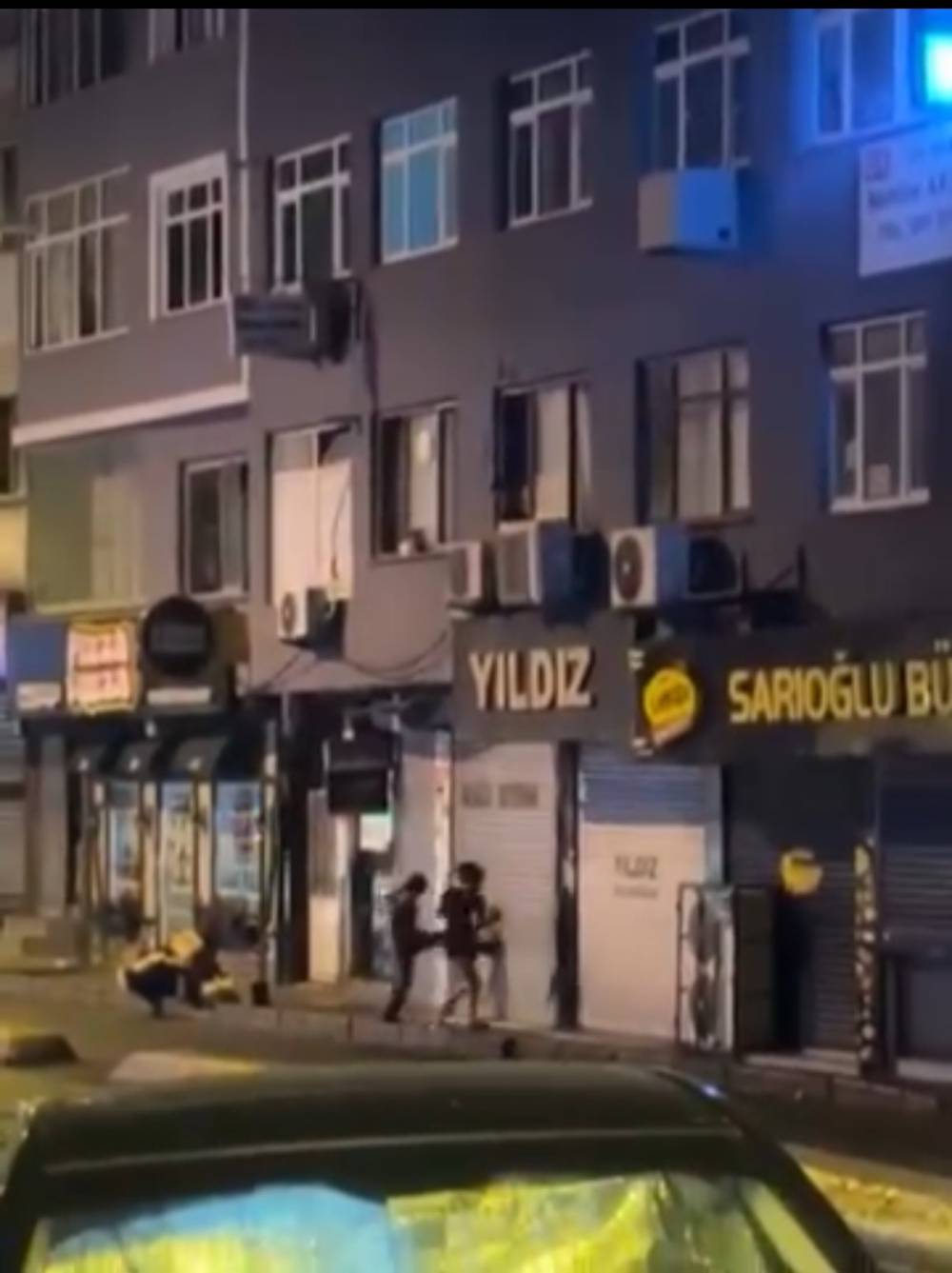 Kırık telefon ekranı çıldırttı! Beyoğlu’nda ilginç gelişme
