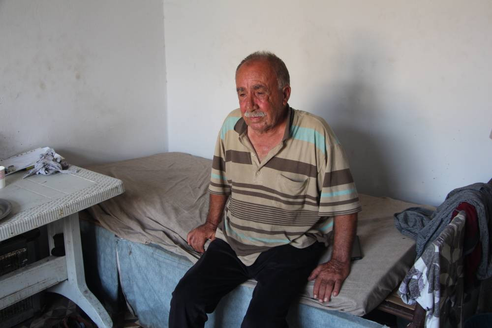 Aynı gün evini ve eşini kaybetti: Yaşlı adamın hikayesi yürekleri sızlattı!