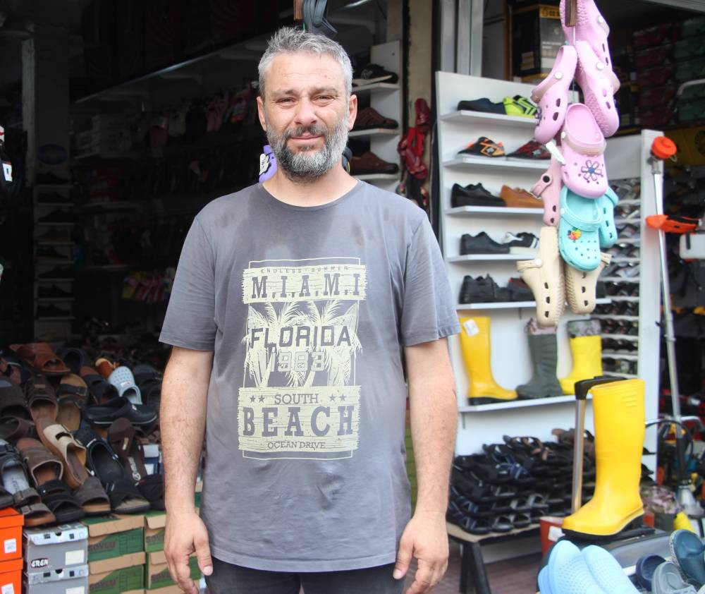 Aynı gün evini ve eşini kaybetti: Yaşlı adamın hikayesi yürekleri sızlattı!