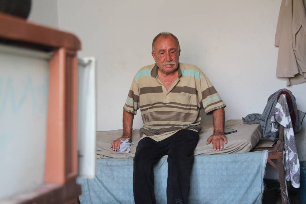 Aynı gün evini ve eşini kaybetti: Yaşlı adamın hikayesi yürekleri sızlattı!