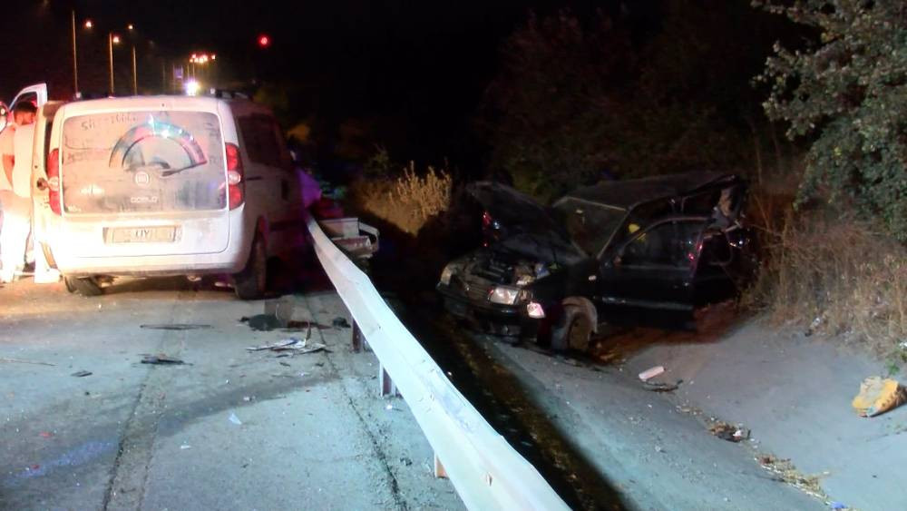 İstanbul’da feci kaza! otomobil yoldan çıktı: Sürücü ortadan kayboldu