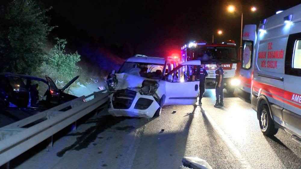 İstanbul’da feci kaza! otomobil yoldan çıktı: Sürücü ortadan kayboldu