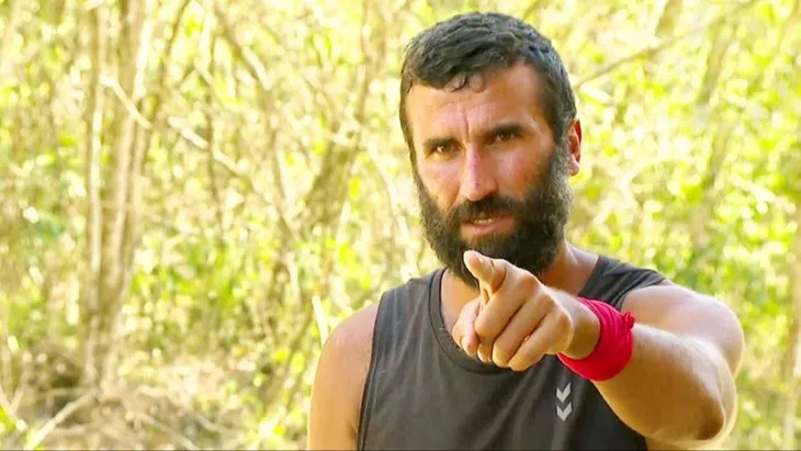 0x0-survivor-2026ya-katilacak-mi-hikmet-tugsuz-o-tarihte-turkiyeye-geliyor-1754548125518.webp