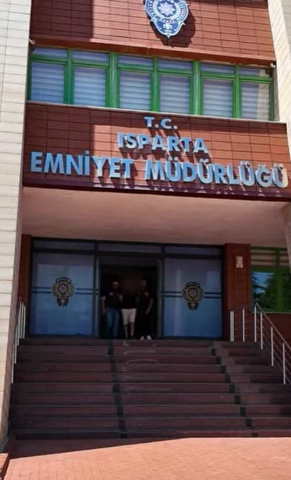 Isparta'da kan donduran cinayet! Eşini boğarak öldürdü