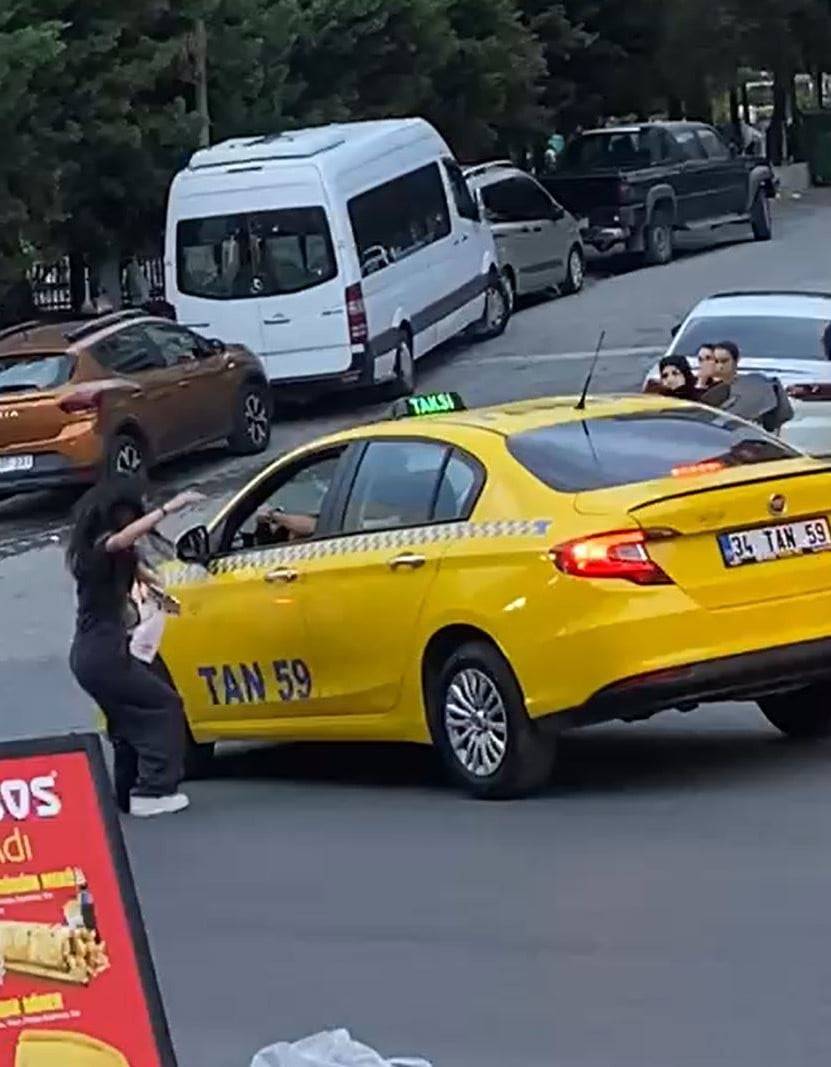 İstanbul’da dehşete düşüren olay: Taksici yumruklarla genç kızı bayılttı!