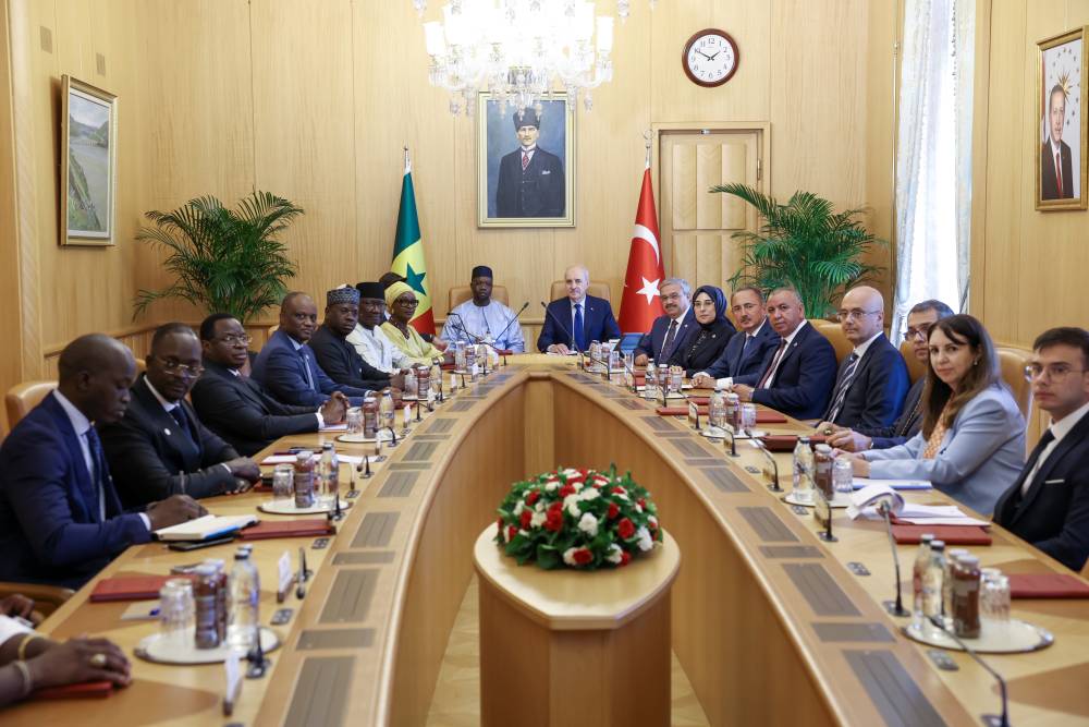 Kurtulmuş Senegal Başbakanı Sonko ile bir araya geldi
