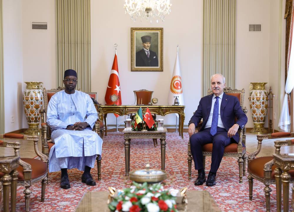 Kurtulmuş Senegal Başbakanı Sonko ile bir araya geldi
