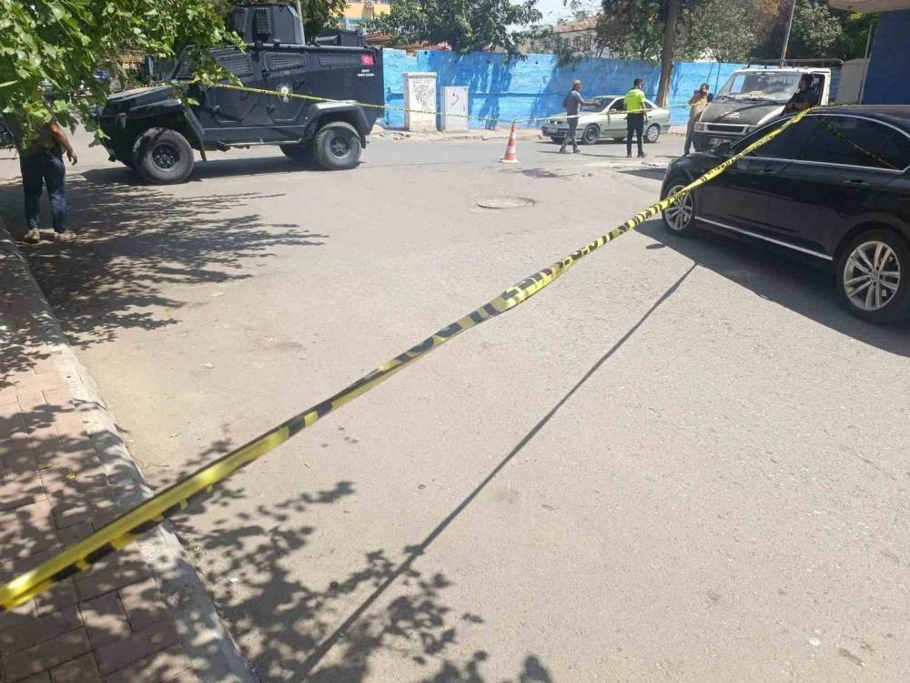 Kuzenler arasındaki silahlı kavga kanlı bitti!