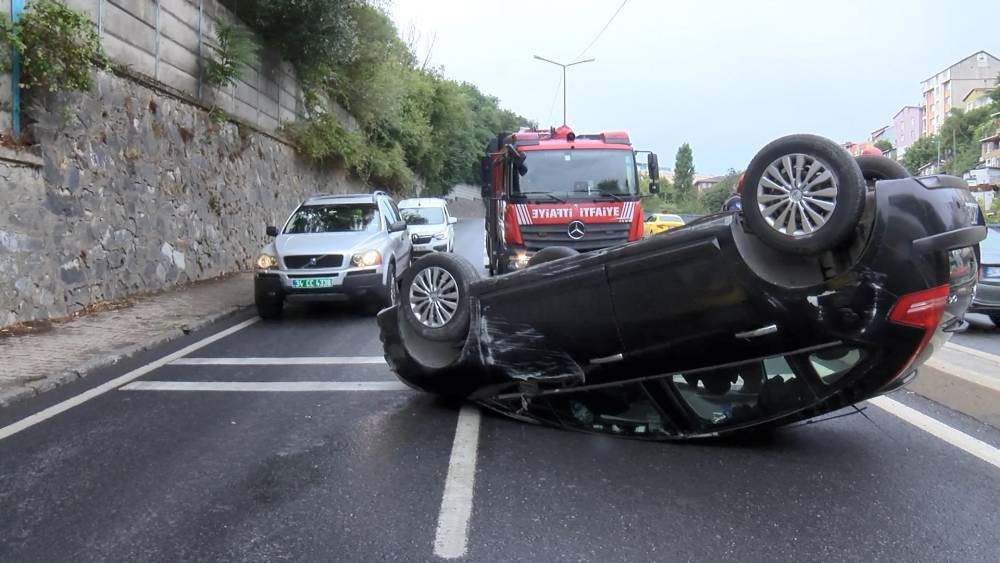 Refüje çarptı takla attı! Ters dönen araçtan mucize kurtuluş: Sarıyer’de feci kaza