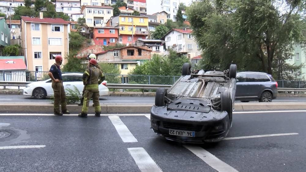 Refüje çarptı takla attı! Ters dönen araçtan mucize kurtuluş: Sarıyer’de feci kaza