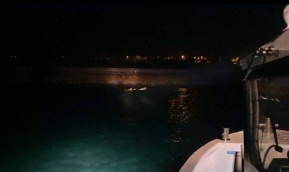 Çanakkale’de tekne battı! Ekipler gece yarısı seferber oldular