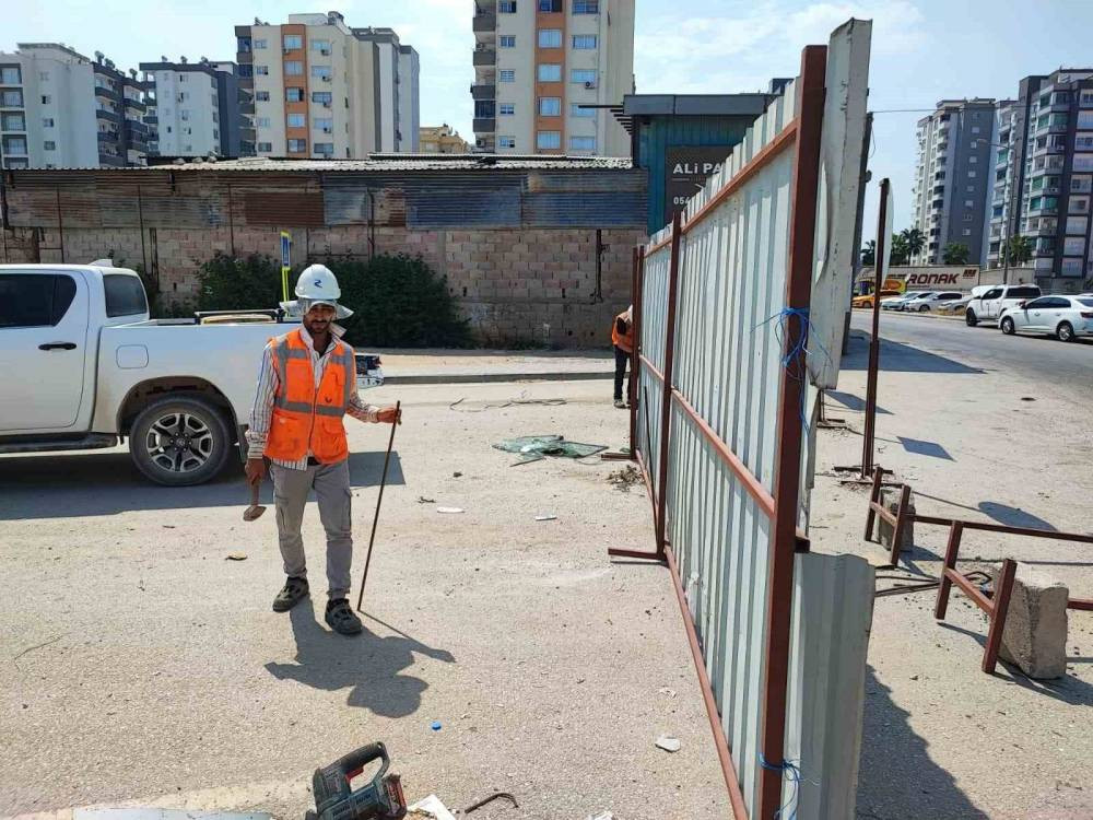 İnşaatını denetlerken canından oldu