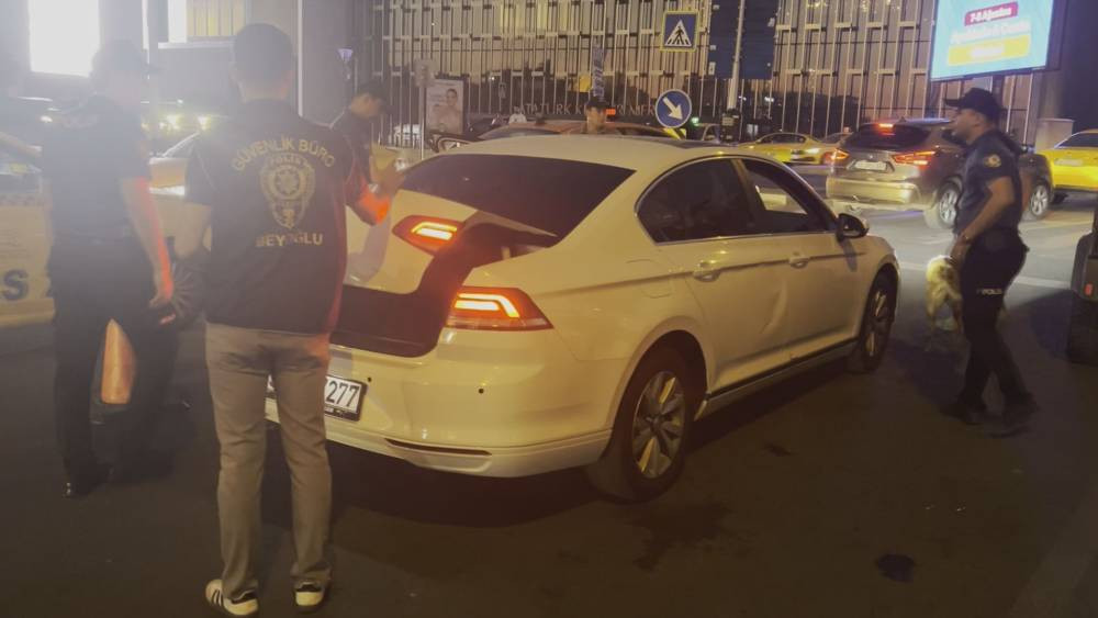 Polis bölgeyi ablukaya aldı! Araçlar didik didik arandı