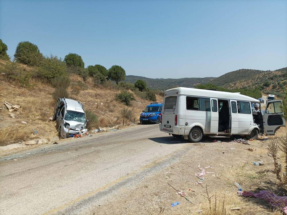 Aydın Germencik'te feci kaza! 3'ü ağır 8 işçi yaralandı