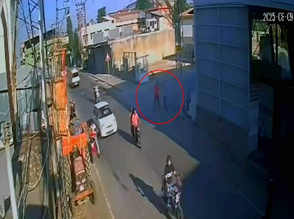 Yeğenine beyzbol sopasıyla dehşeti yaşattı!