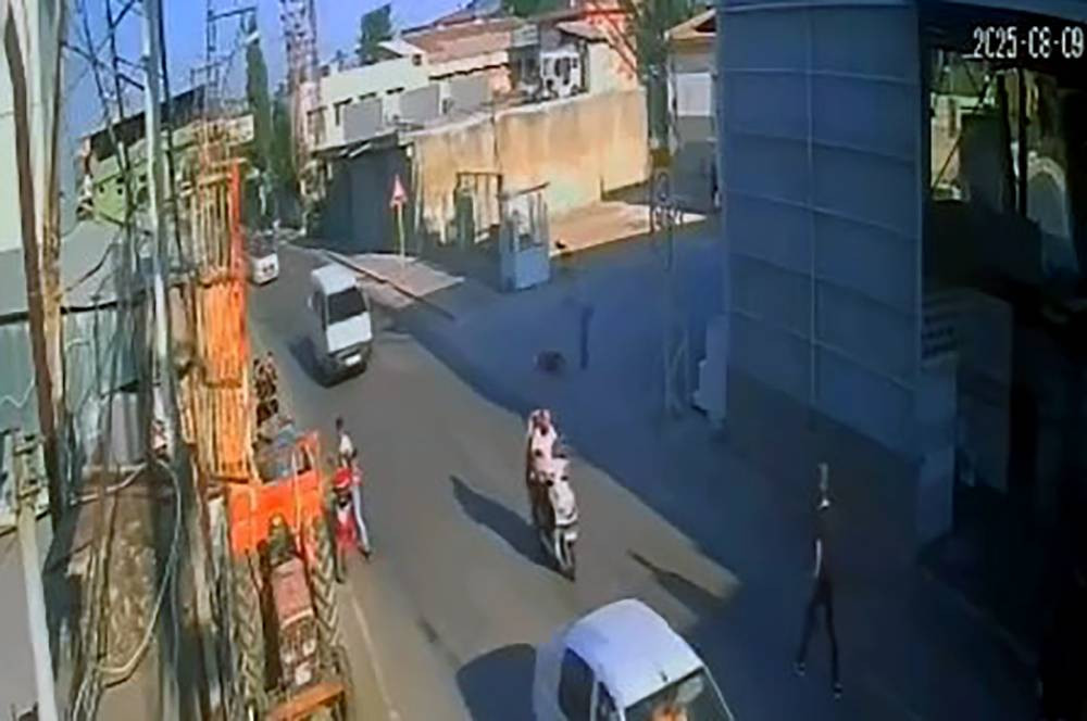 Yeğenine beyzbol sopasıyla dehşeti yaşattı!