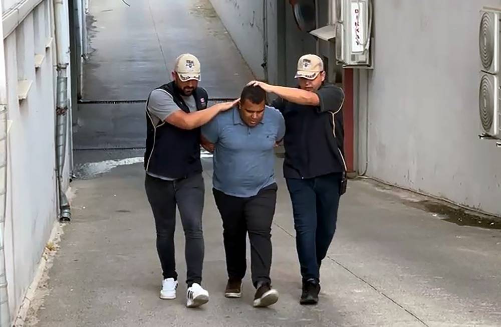 FETÖ’nün firari isimleri Adana'da yakalandılar
