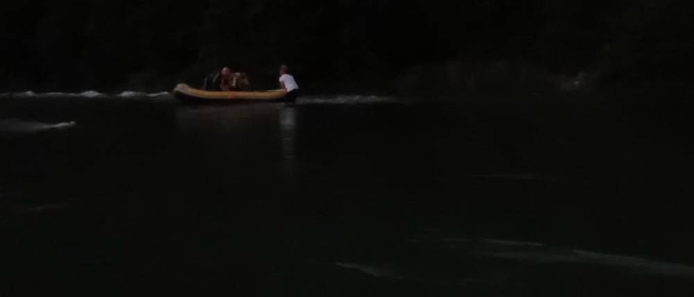 Harşit Çayı’nda can pazarı! AFAD botla harekata geçti