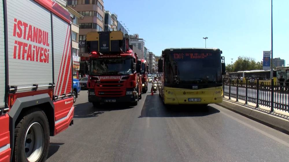 İETT otobüsü alev aldı! Yolcular tahliye edildi