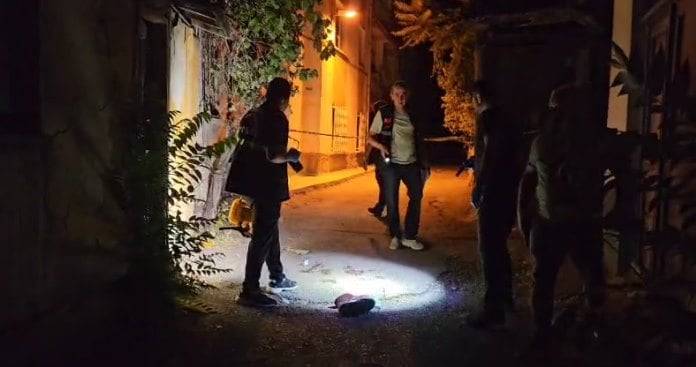Sokak ortasında pompalı tüfekle dehşet!