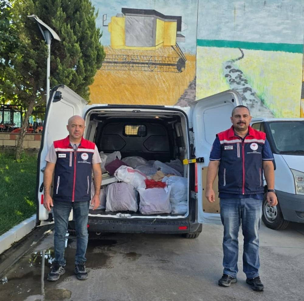 Jandarmadan şok operasyon! Aracın kapısını açınca şok oldular