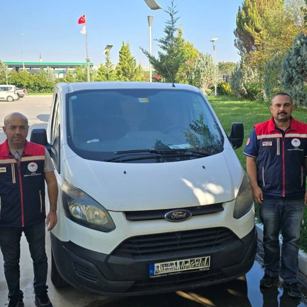 Jandarmadan şok operasyon! Aracın kapısını açınca şok oldular