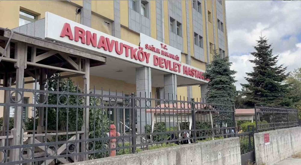 Mezarlık önünde cinayet: Kardeşini öldürdü!