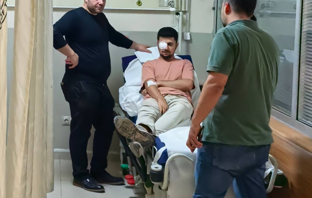 Mobilya fabrikasında feci kaza: Çivi gözüne saplandı!