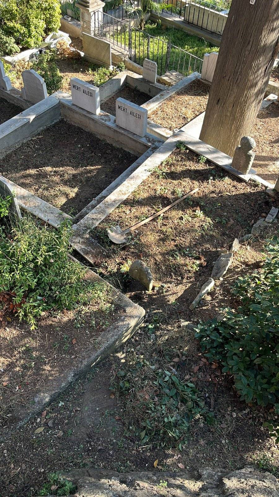 Şehit mezarına bunu da yaptılar! Senin hiç vicdanın yok mu?