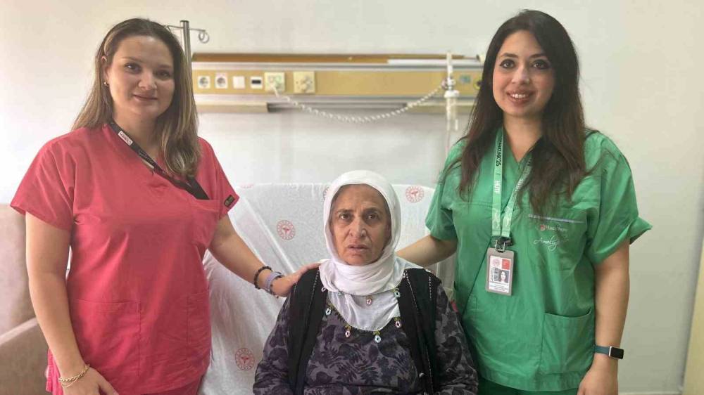 Kalbinin üzerinde çıkan doktorları bile şoke etti!