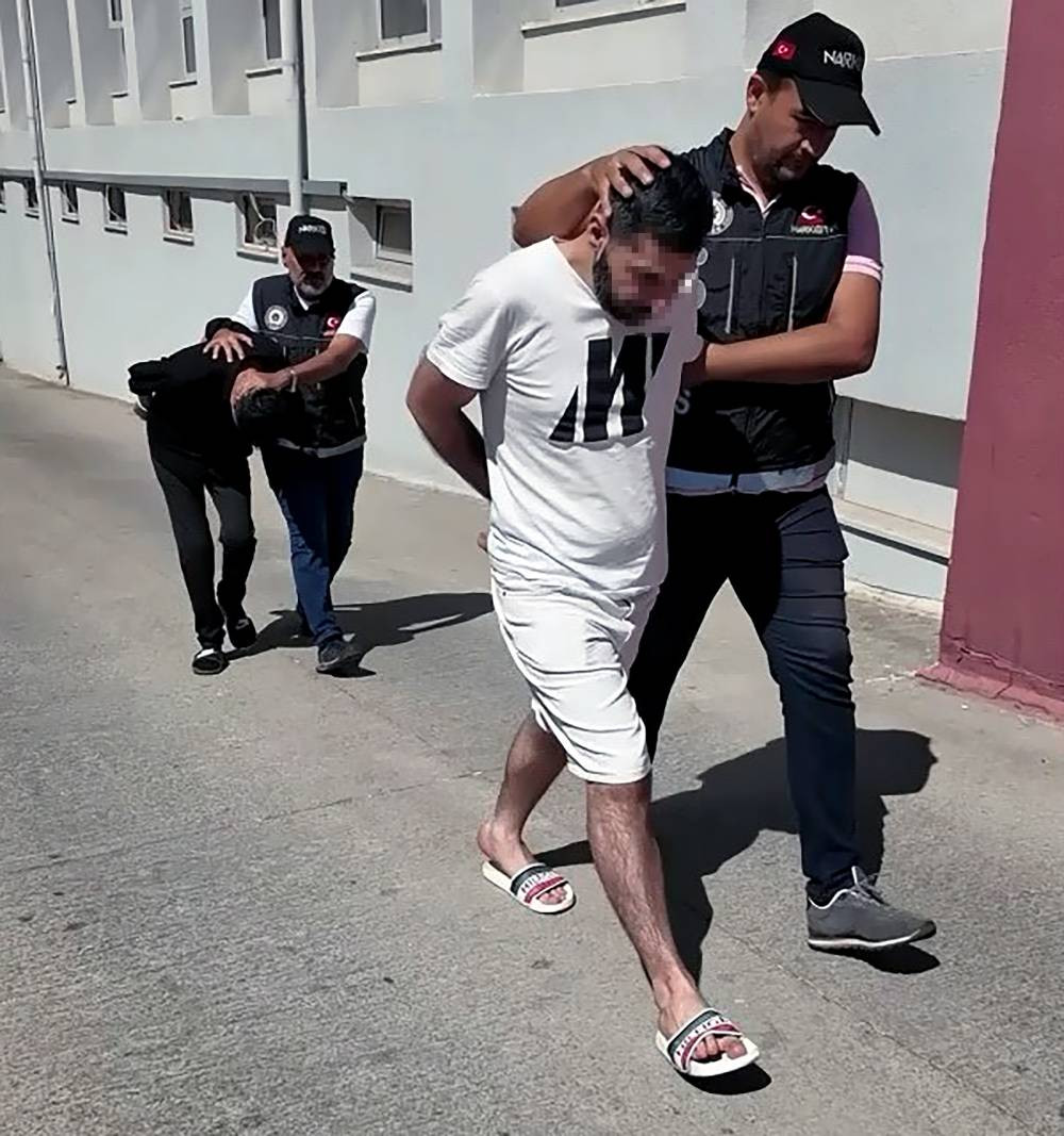 Uyuşturucu operasyonunda altın detayı! Şüpheli her şeyi itiraf etti