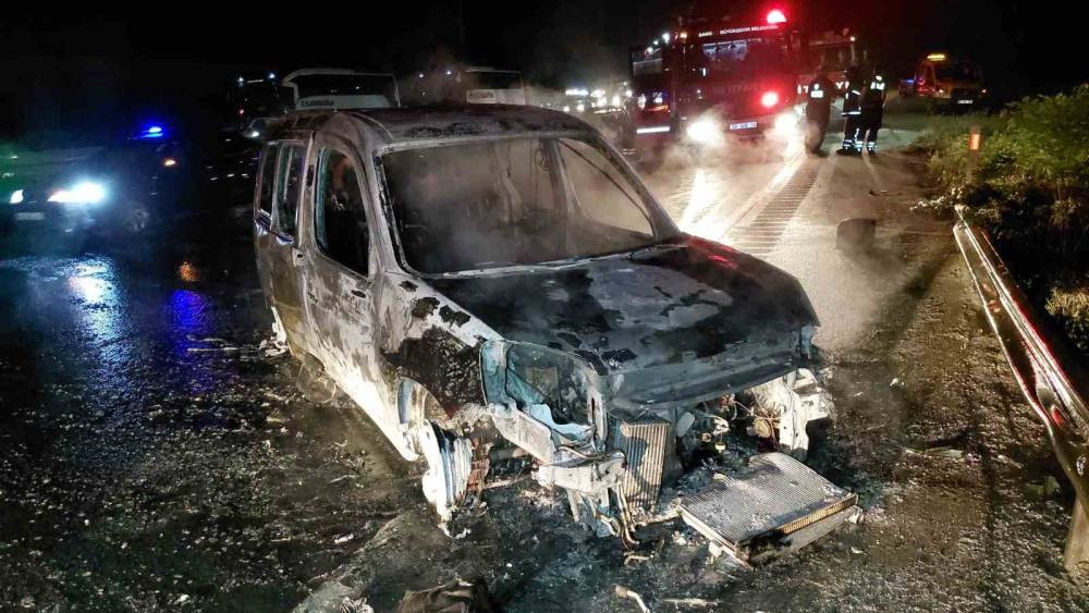 Film sahnelerini aratmadı! Samsun’da 8 Kilometrelik alev zinciri: Sürücü sonunda ‘pes’ dedi