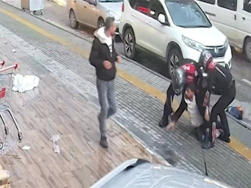 Uyuşturucu davasında şaşırtıcı delil! Sanıklara tek tek giydirildi