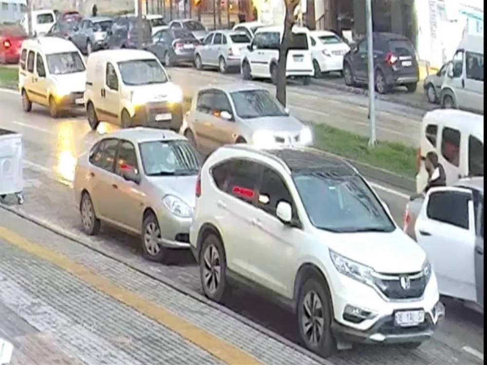 Uyuşturucu davasında şaşırtıcı delil! Sanıklara tek tek giydirildi