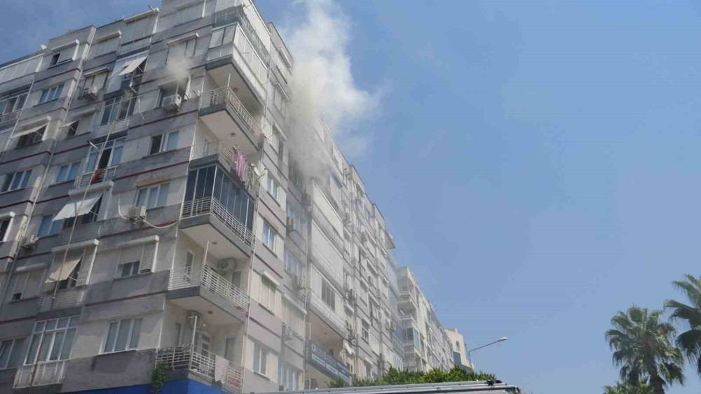 Antalya'da klima yangın çıkardı