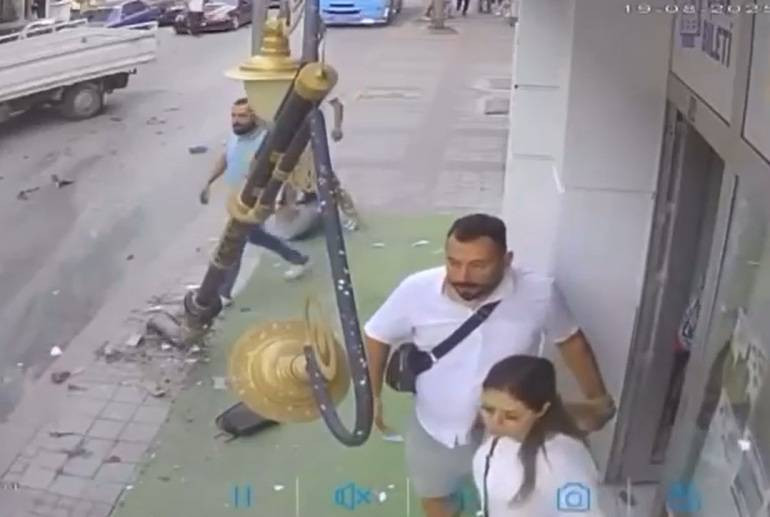 Kütahya’da alkollü sürücü dehşet saçtı! Yayalar saniyelerle kurtuldu