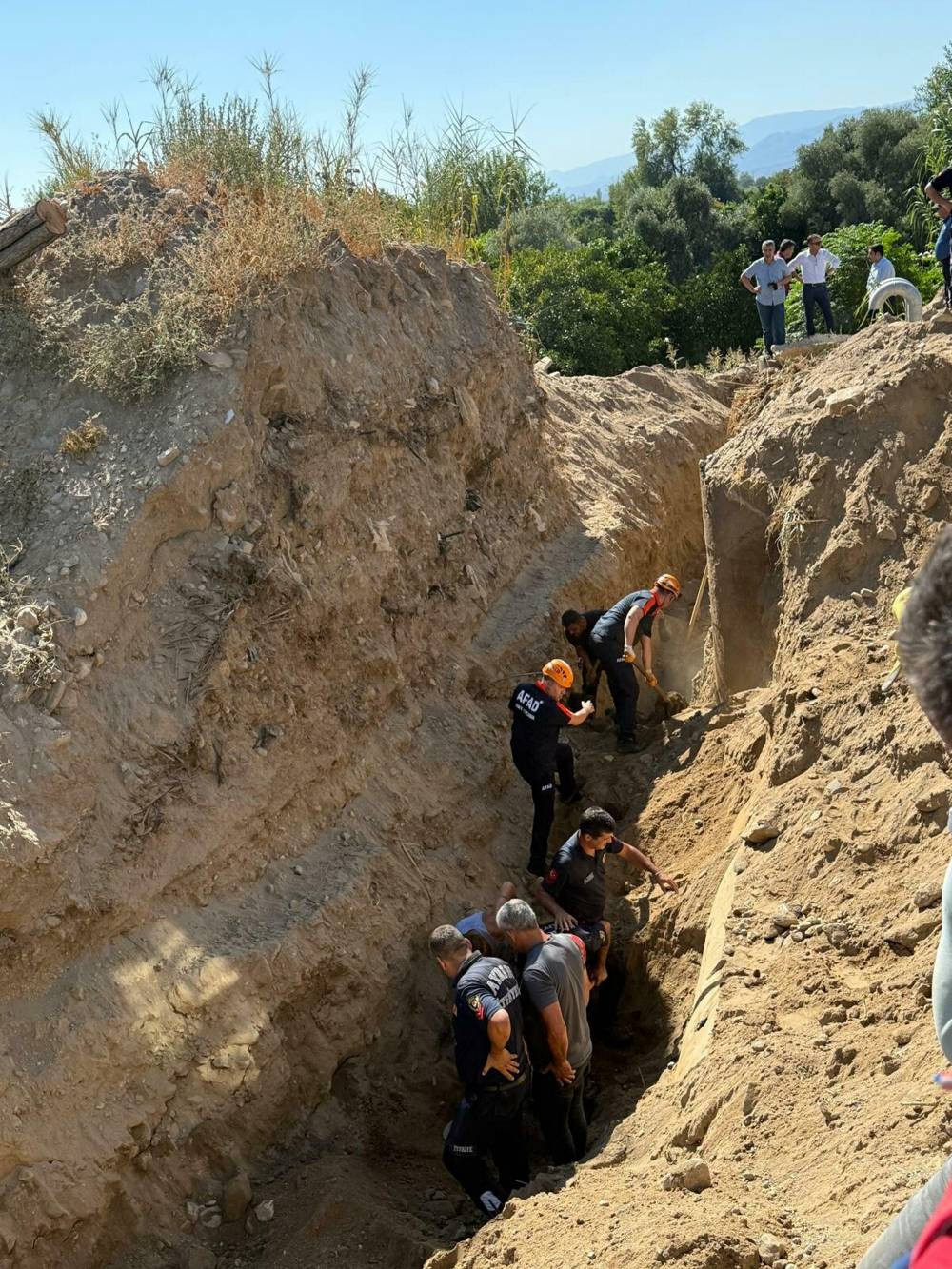 Babasının gözü önünde öldü! Yürekleri dağladı