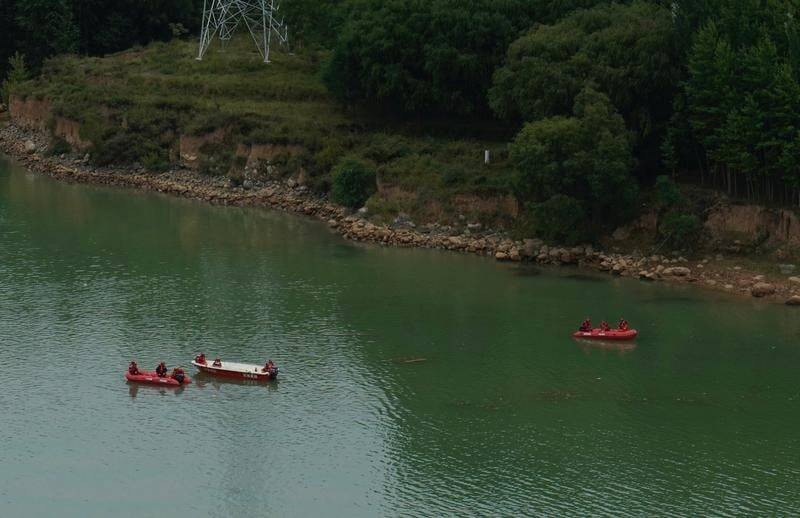 Çin’de yapımı süren köprüde ölümcül hata! 12 ölü, 4 kişi aranıyor: Çelik halat koptu