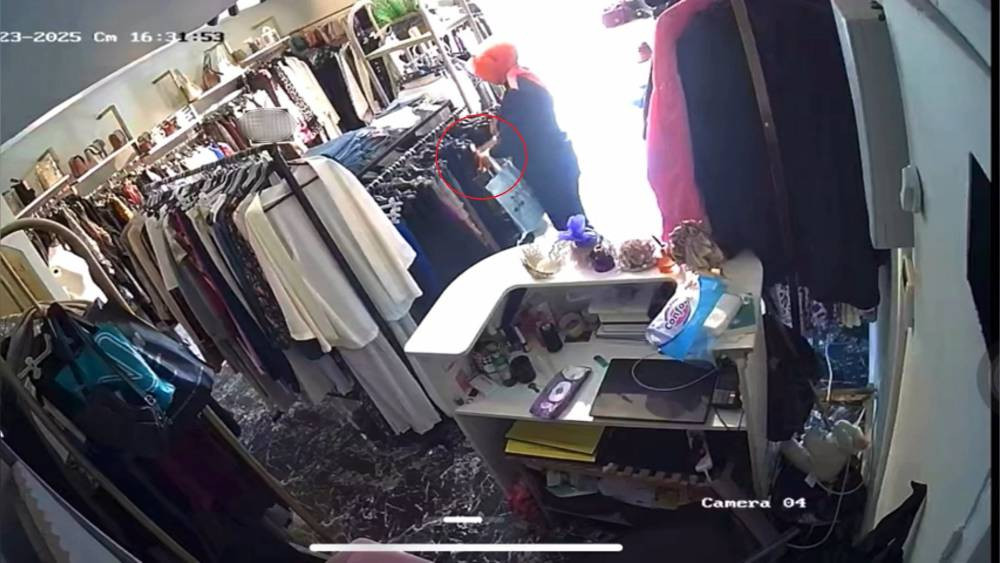 İnegöl’de hırsızlık skandalı! Gömlek çalan kadın aranıyor