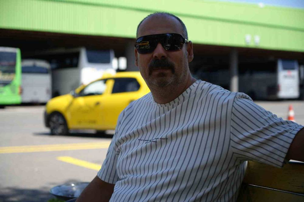 Marketten çanta, otobüsten yastık! Eşeğin hedefi net: Otogar esnafı alarma geçti