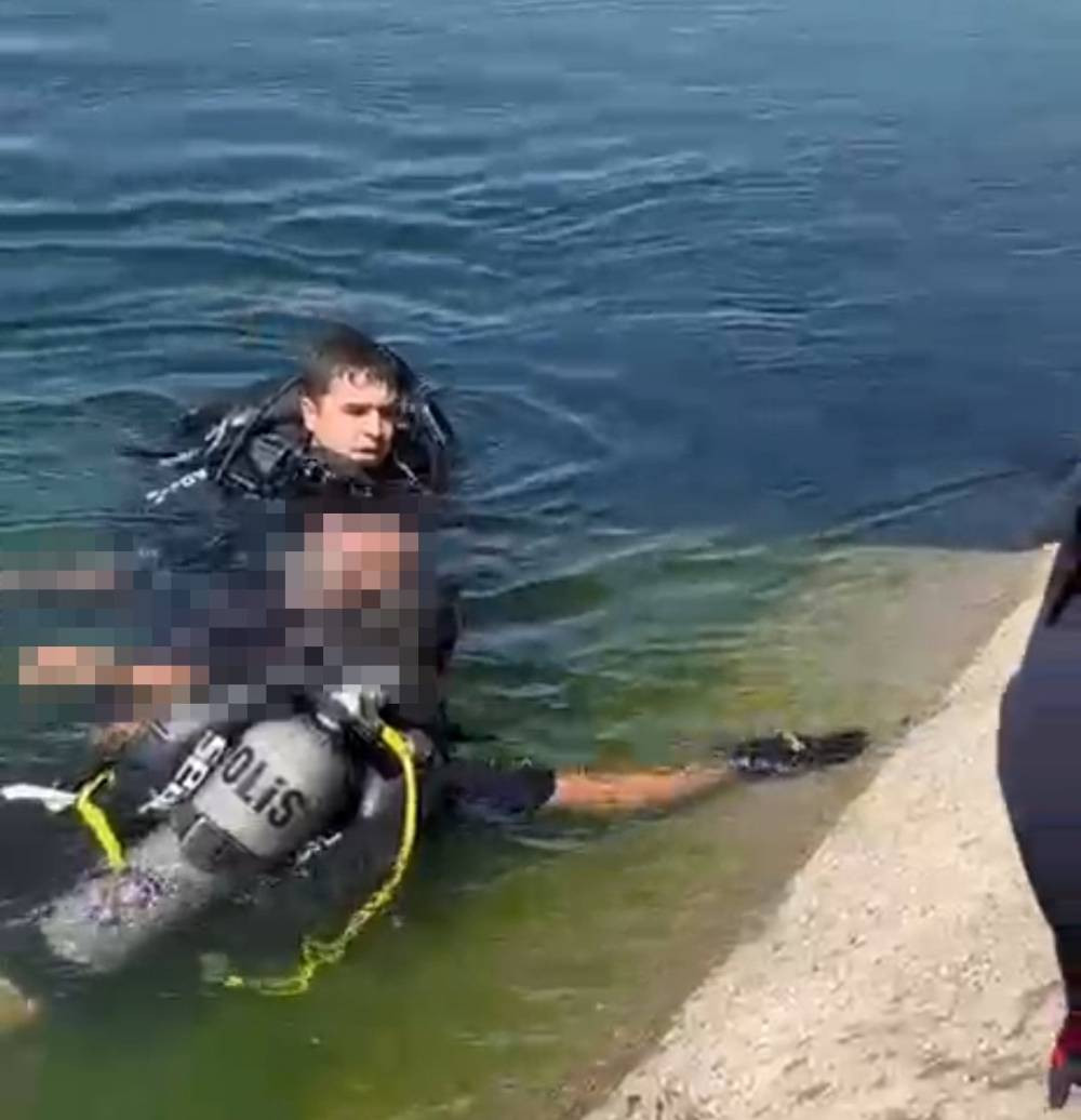 Cep telefonunu kurtarmak isterken hayatını kaybetti