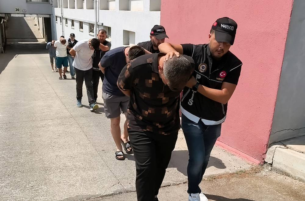 Kilerdeki sır fasulye kovasında bulundu