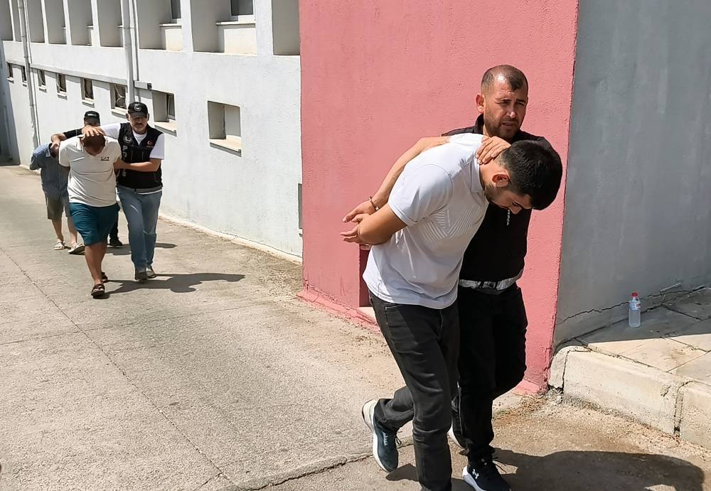 Kilerdeki sır fasulye kovasında bulundu