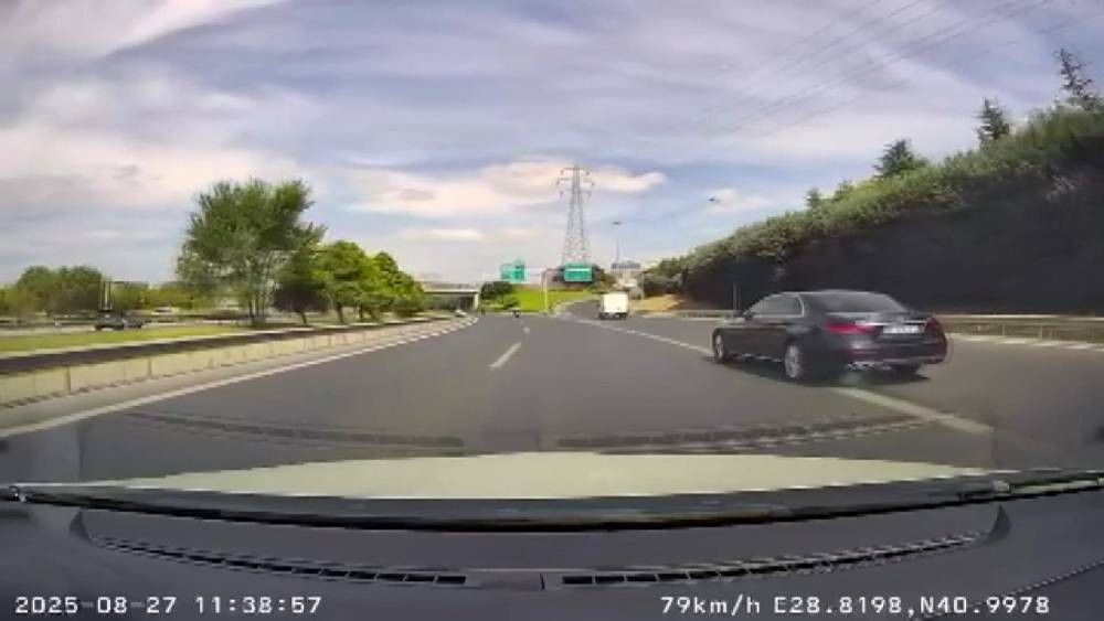 Basın Ekspres’te şok görüntüler! Sürücü çıldırdı