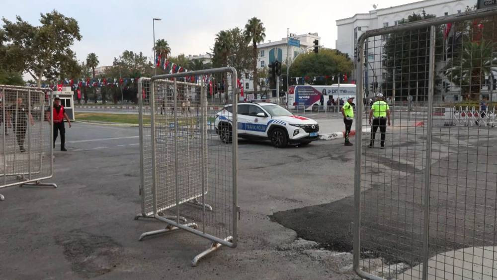 Dikkat İstanbul’da bugün bu yollar trafiğe kapandı