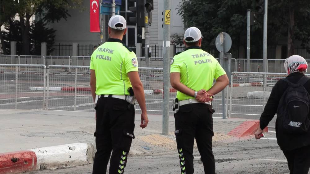 Dikkat İstanbul’da bugün bu yollar trafiğe kapandı